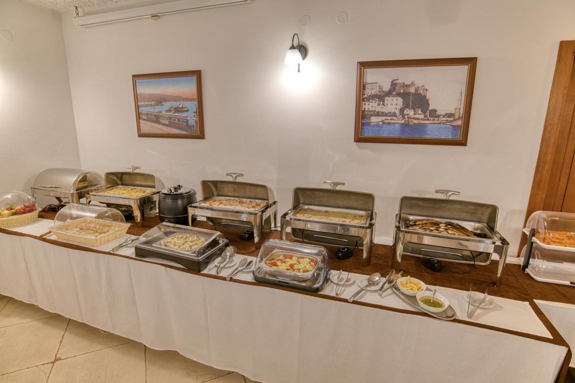 Garni Hotel Milica Herceg Novi Ngoại thất bức ảnh