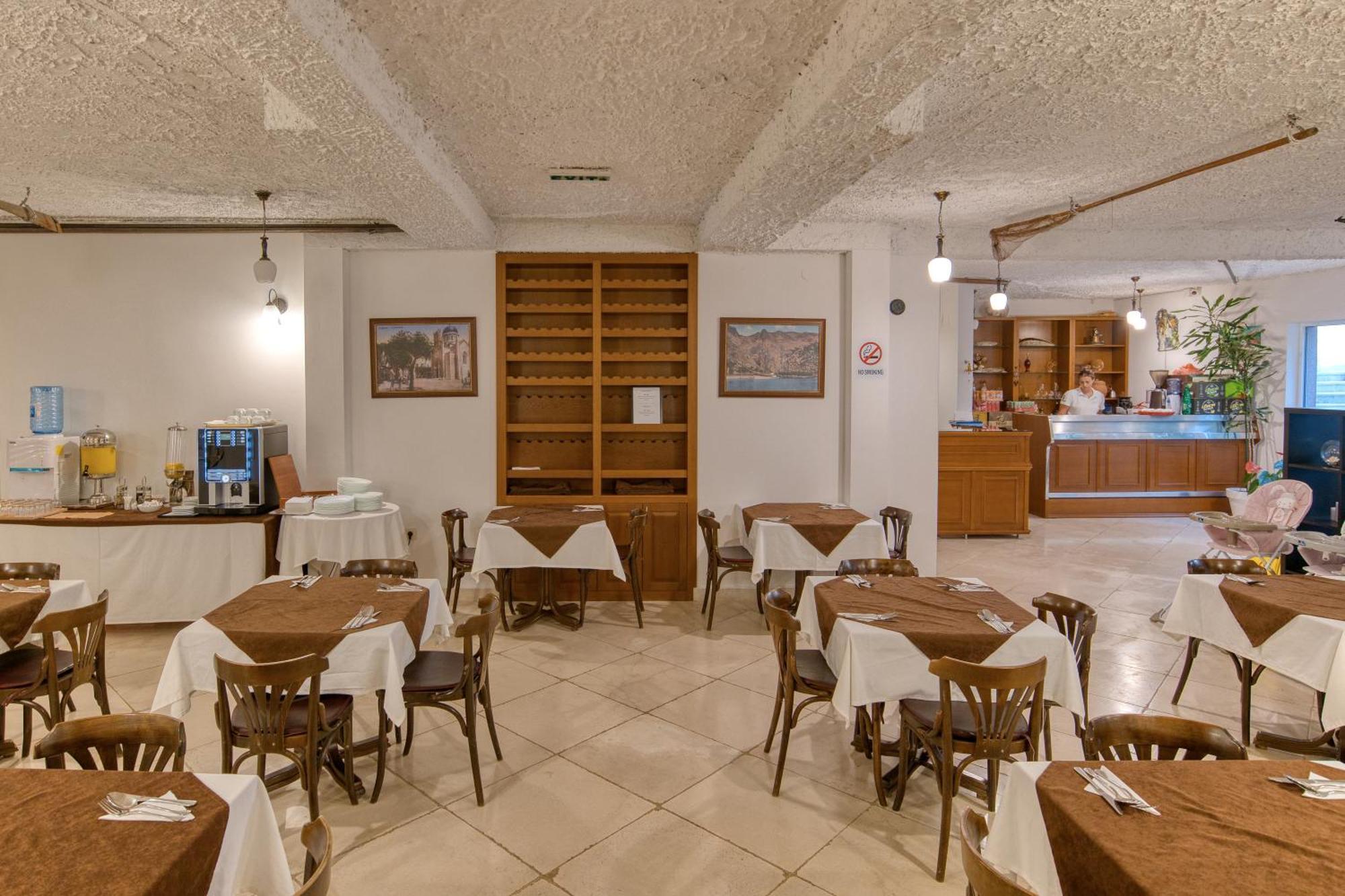 Garni Hotel Milica Herceg Novi Ngoại thất bức ảnh