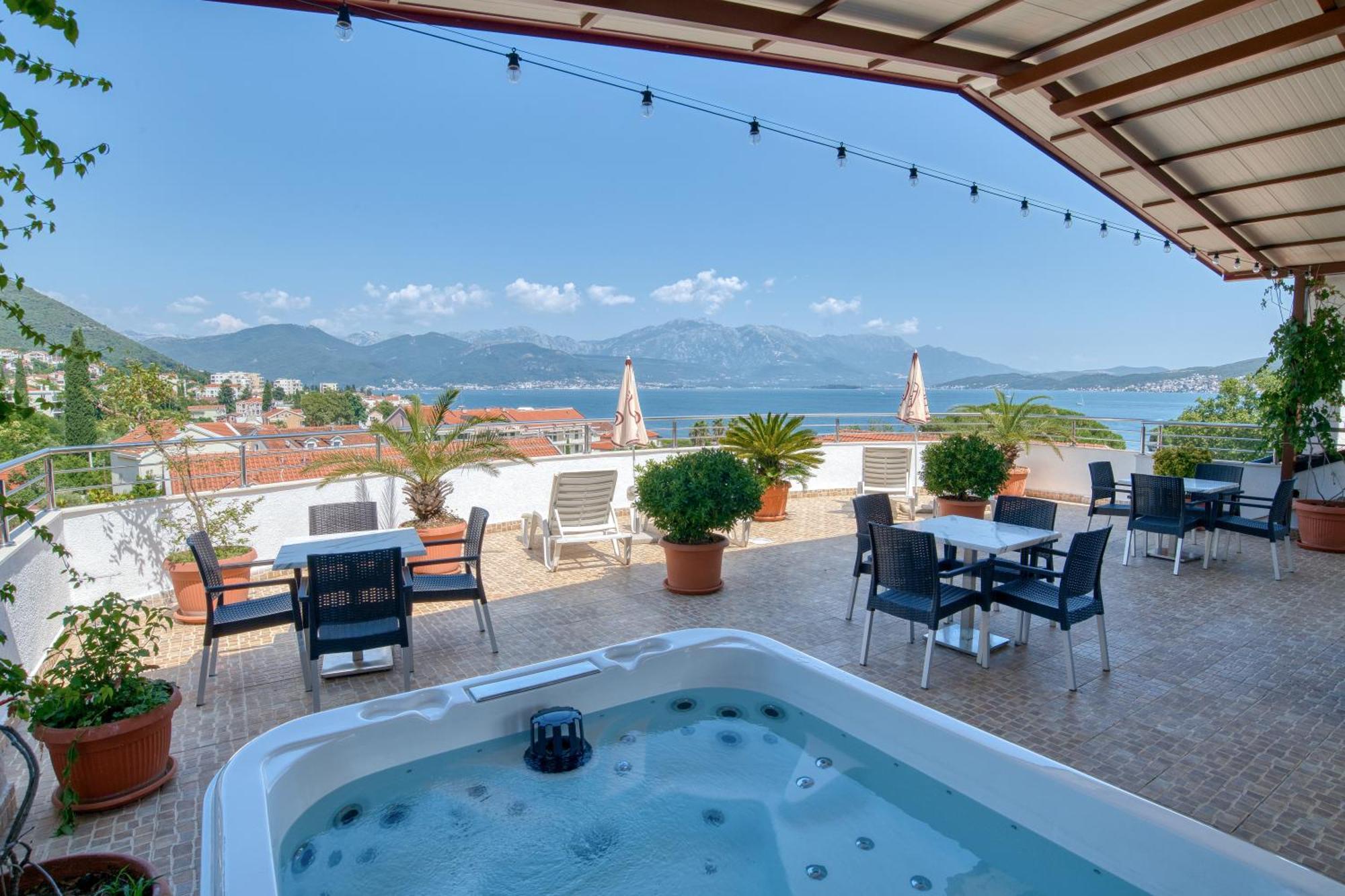 Garni Hotel Milica Herceg Novi Ngoại thất bức ảnh