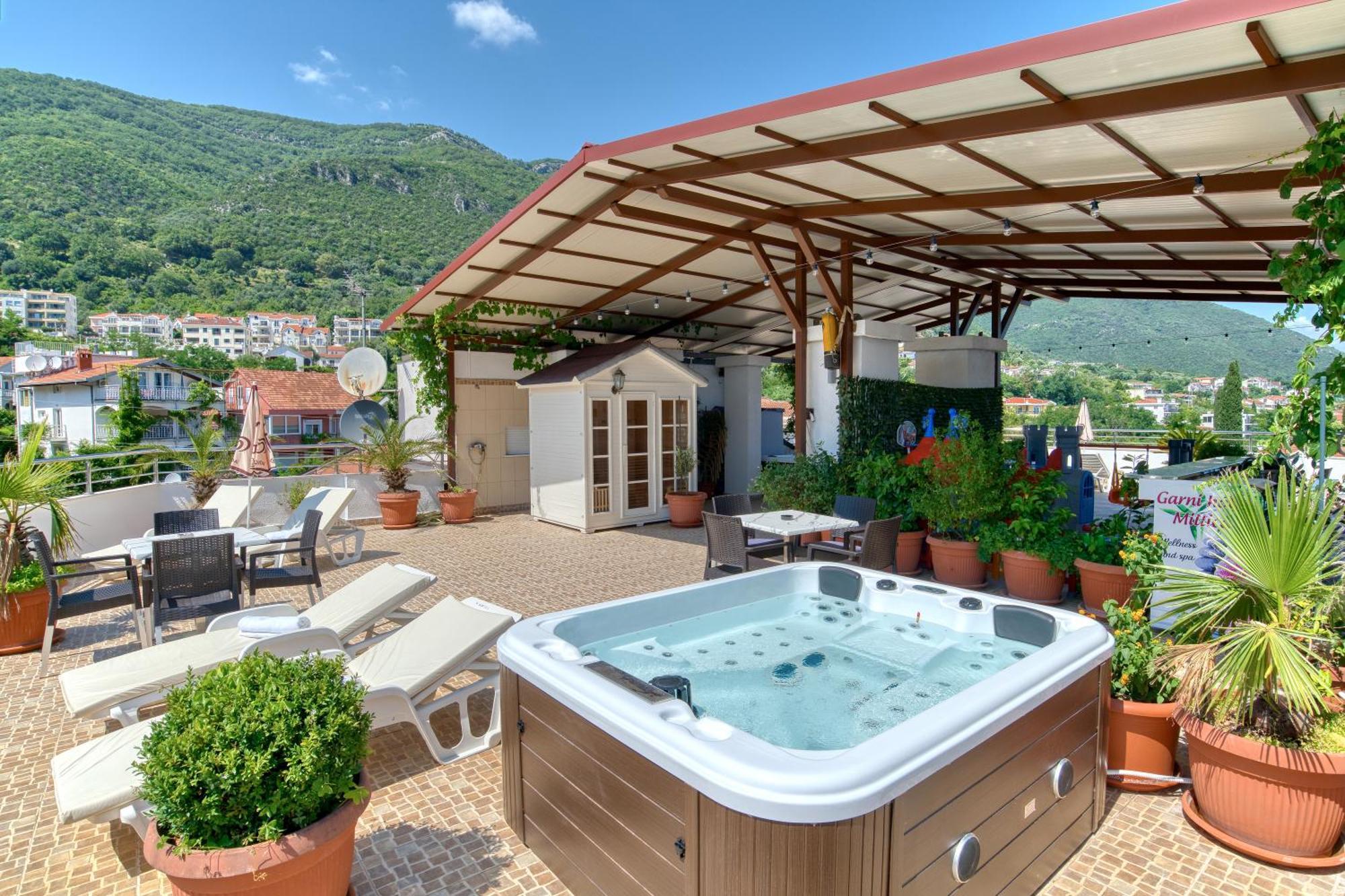 Garni Hotel Milica Herceg Novi Ngoại thất bức ảnh